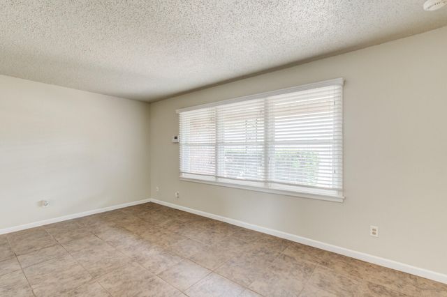 5017 46th Street, Lubbock, TX 79414