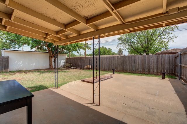 5017 46th Street, Lubbock, TX 79414