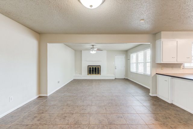 5017 46th Street, Lubbock, TX 79414