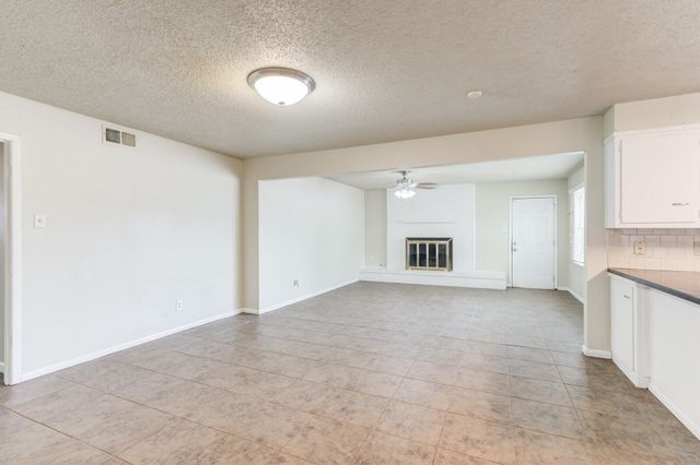 5017 46th Street, Lubbock, TX 79414