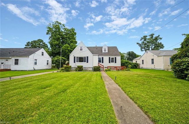 125 Cambridge PL, Hampton, VA 23669
