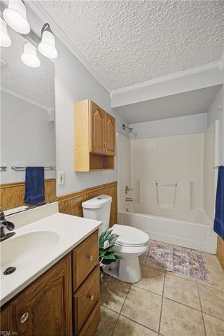 125 Cambridge PL, Hampton, VA 23669