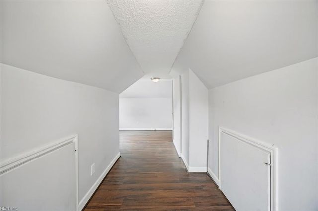125 Cambridge PL, Hampton, VA 23669
