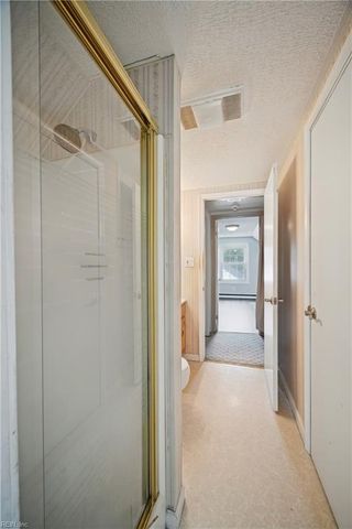 125 Cambridge PL, Hampton, VA 23669