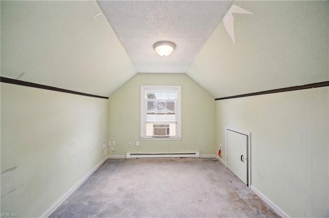 125 Cambridge PL, Hampton, VA 23669