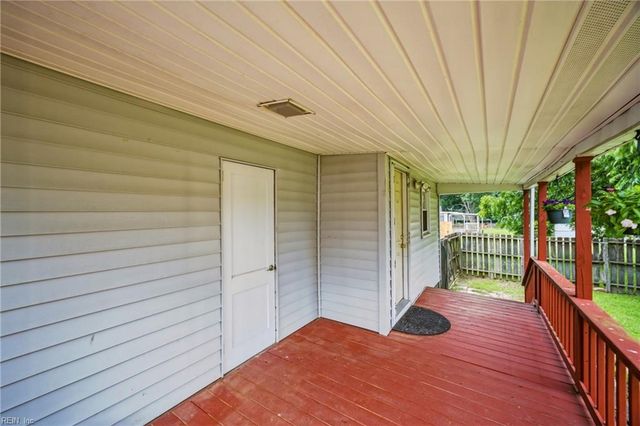 125 Cambridge PL, Hampton, VA 23669