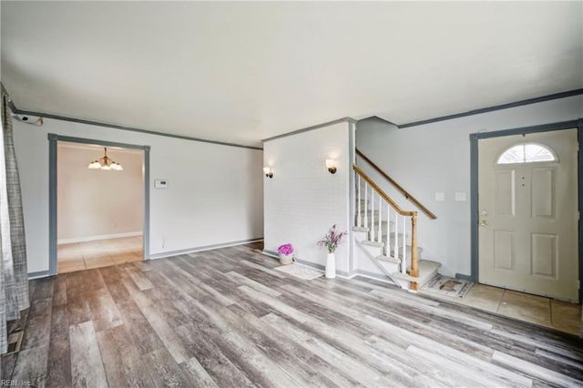 125 Cambridge PL, Hampton, VA 23669