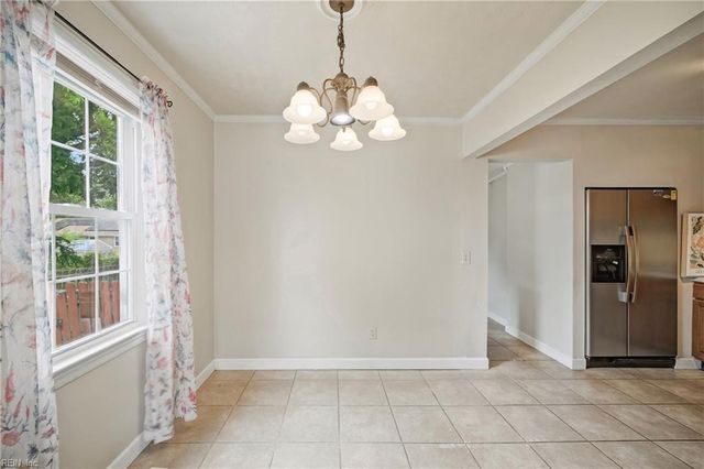 125 Cambridge PL, Hampton, VA 23669