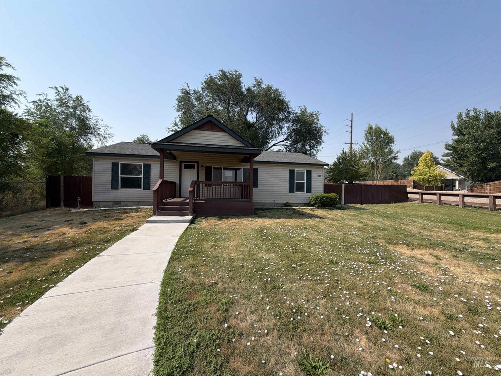 4228 Happy Valley Rd, Nampa, ID 83686 photo 1