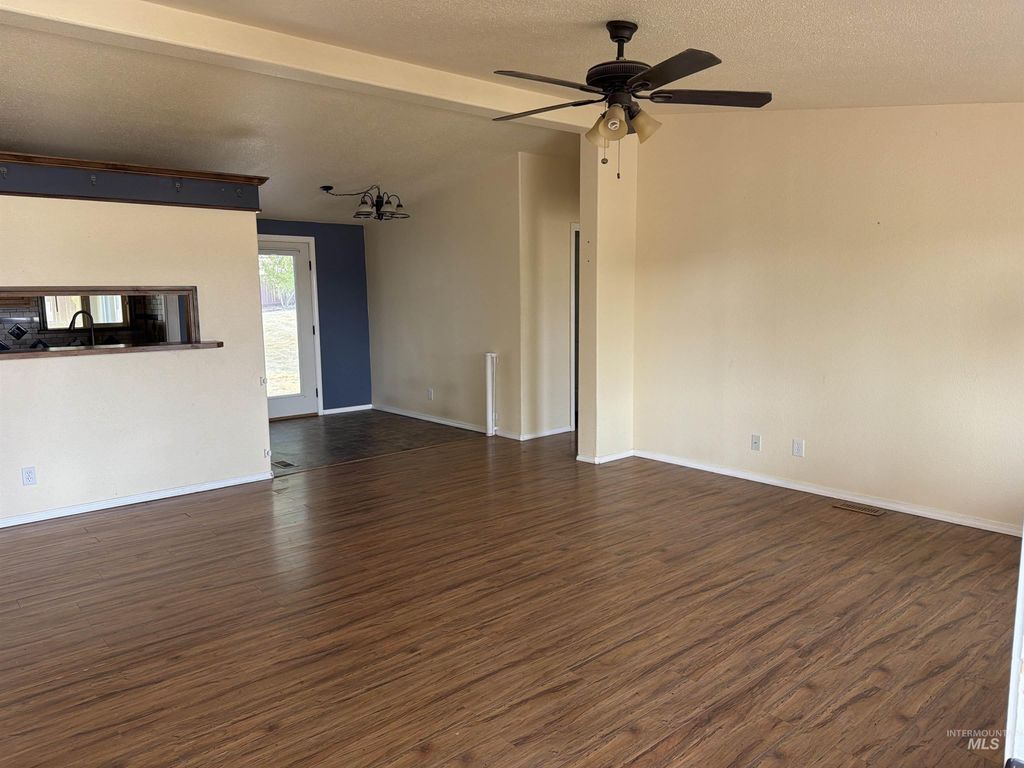 4228 Happy Valley Rd, Nampa, ID 83686 photo 4
