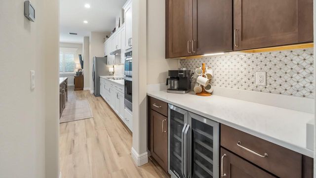 4008 PINNACLE PLACE COURT, Lady Lake, FL 32159