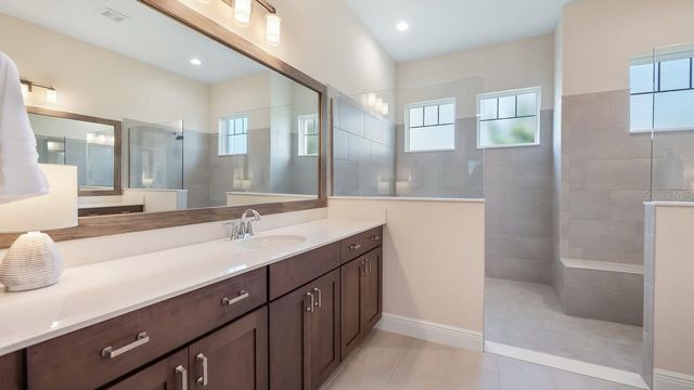 4008 PINNACLE PLACE COURT, Lady Lake, FL 32159