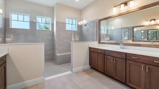 4008 PINNACLE PLACE COURT, Lady Lake, FL 32159