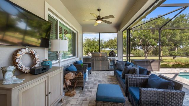 4008 PINNACLE PLACE COURT, Lady Lake, FL 32159