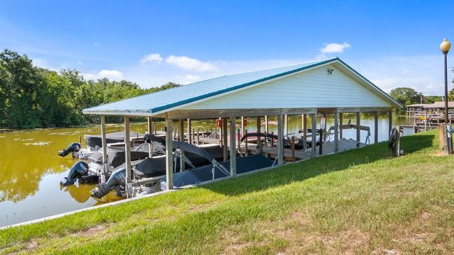 4008 PINNACLE PLACE COURT, Lady Lake, FL 32159