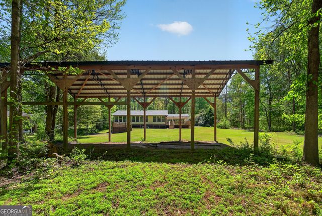 208 Thompson Road, Tyrone, GA 30290