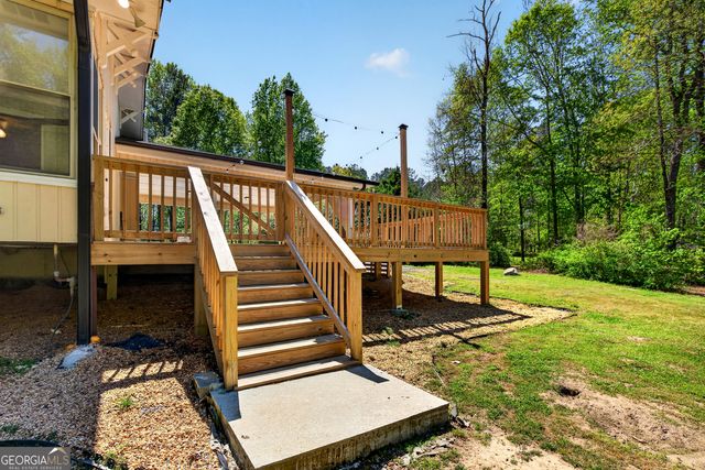 208 Thompson Road, Tyrone, GA 30290