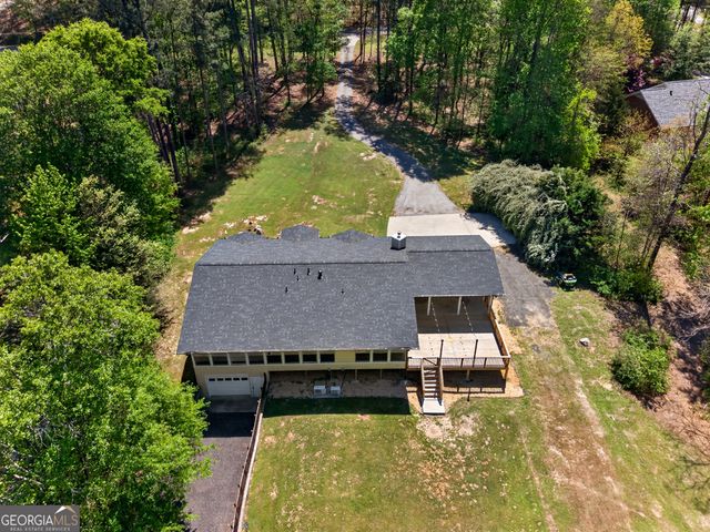 208 Thompson Road, Tyrone, GA 30290