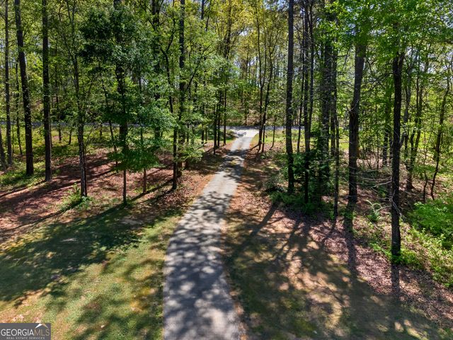 208 Thompson Road, Tyrone, GA 30290