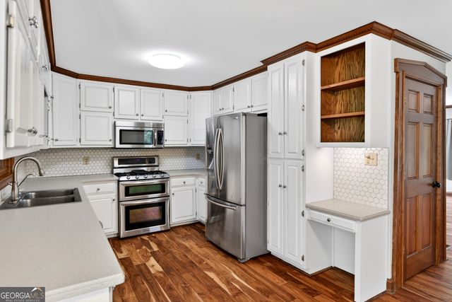 208 Thompson Road, Tyrone, GA 30290