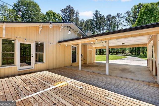 208 Thompson Road, Tyrone, GA 30290
