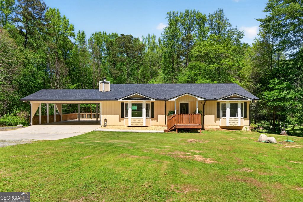 208 Thompson Road, Tyrone, GA 30290