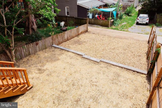 522 W JAMES ST, Lancaster, PA 17603