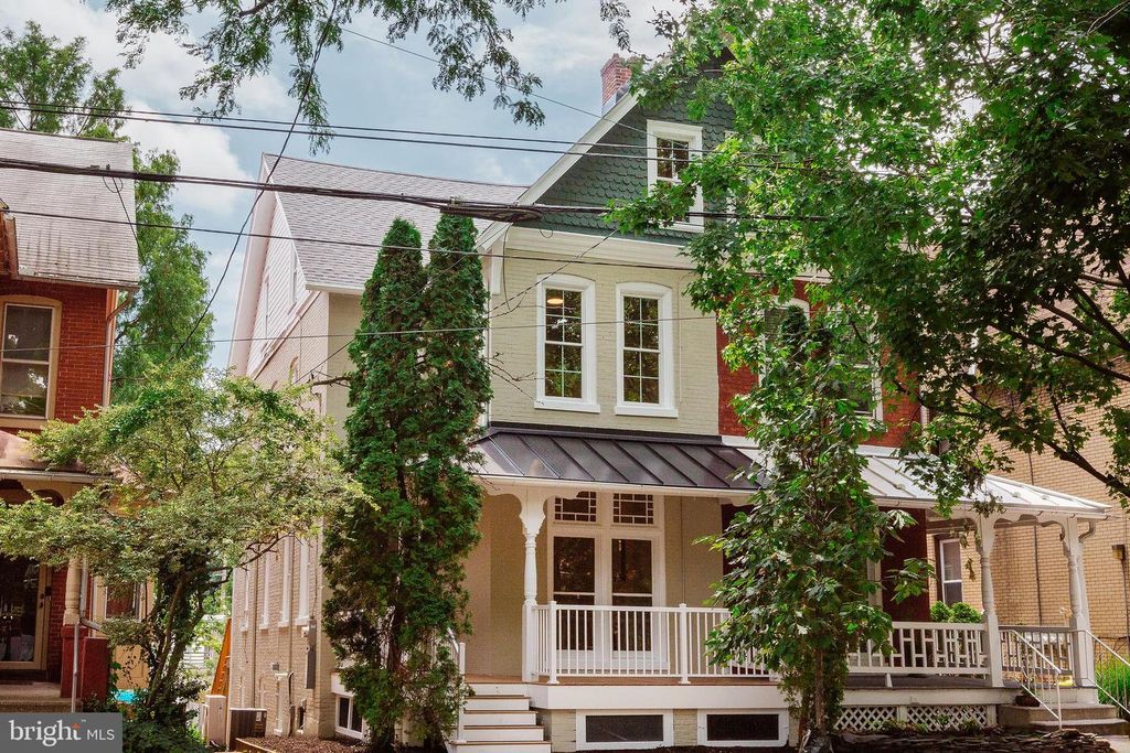 522 W JAMES ST, Lancaster, PA 17603