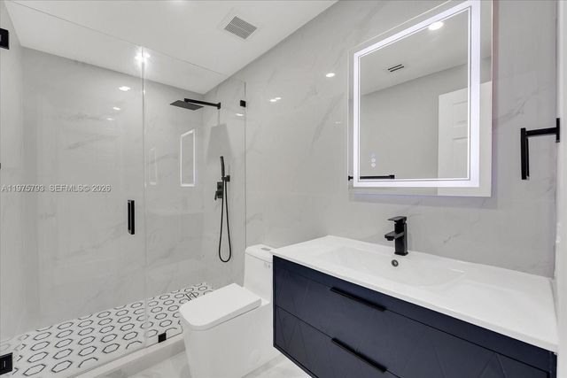 910 NW 133rd St, North Miami, FL 33168