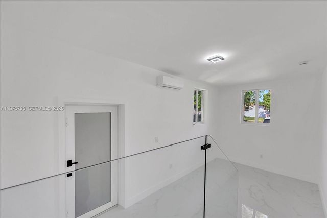 910 NW 133rd St, North Miami, FL 33168