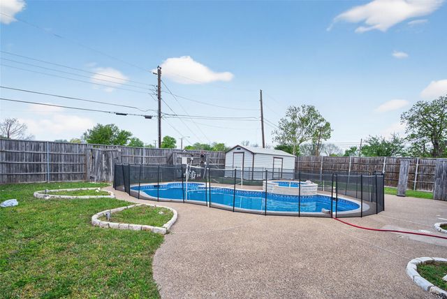4133 Sherwood Drive, Mesquite, TX 75150