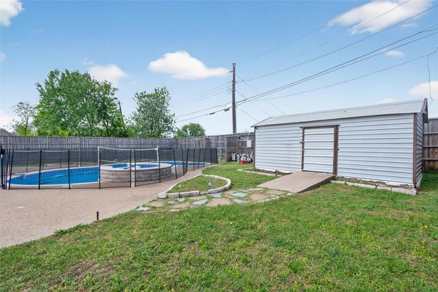 4133 Sherwood Drive, Mesquite, TX 75150