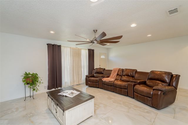 4133 Sherwood Drive, Mesquite, TX 75150