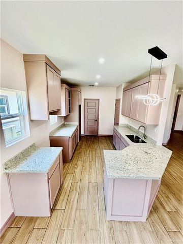 512 Tower Oak Drive, Alamo, TX 78516