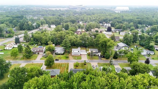19 Schultz Road, Orchard Park, NY 14127