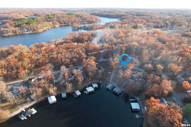 895 LAKESHORE Drive North, Goreville, IL 62939