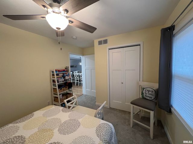 895 LAKESHORE Drive North, Goreville, IL 62939