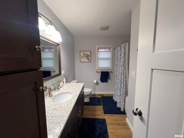 895 LAKESHORE Drive North, Goreville, IL 62939