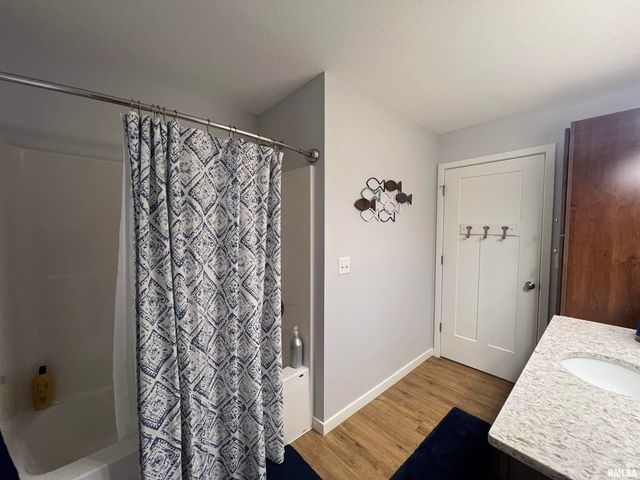 895 LAKESHORE Drive North, Goreville, IL 62939