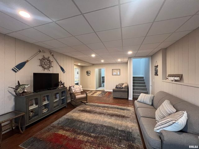 895 LAKESHORE Drive North, Goreville, IL 62939