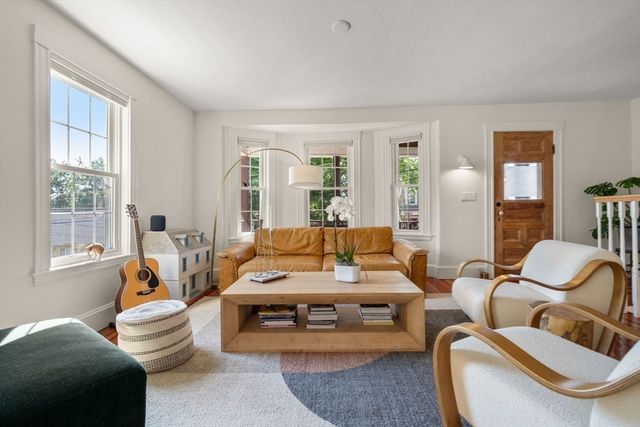 61 Wilmot St, Watertown, MA 02472