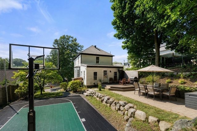 61 Wilmot St, Watertown, MA 02472