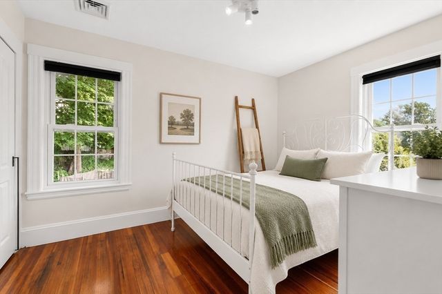 61 Wilmot St, Watertown, MA 02472