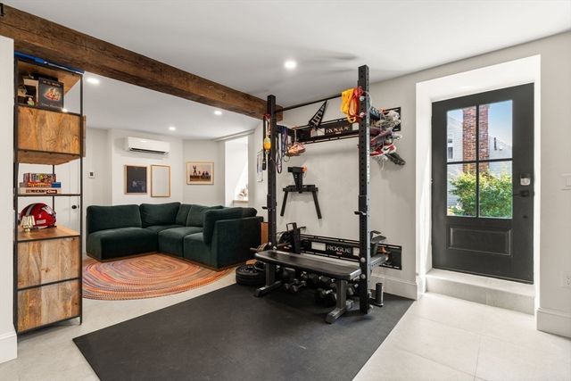 61 Wilmot St, Watertown, MA 02472