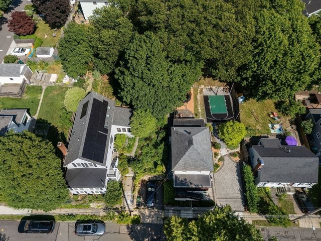 61 Wilmot St, Watertown, MA 02472