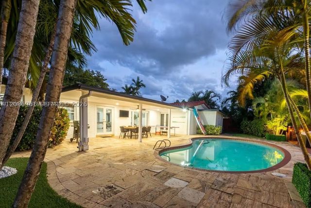 21250 NE 23rd Ave, Miami, FL 33180