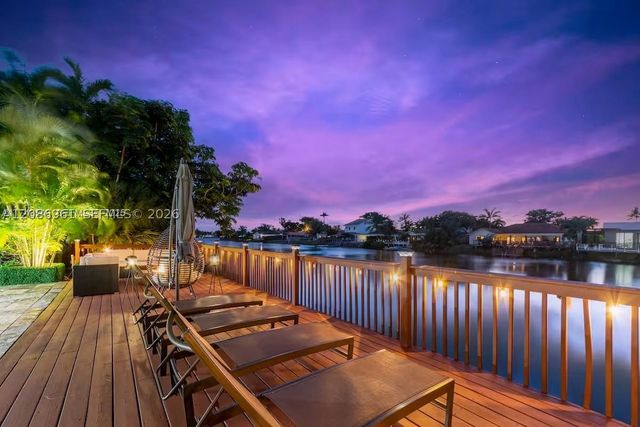 21250 NE 23rd Ave, Miami, FL 33180