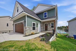 4075 Highcrest Drive, Genoa Township, MI 48116