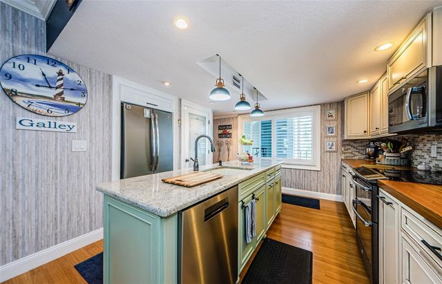 8210 AQUILA STREET 218, Port Richey, FL 34668