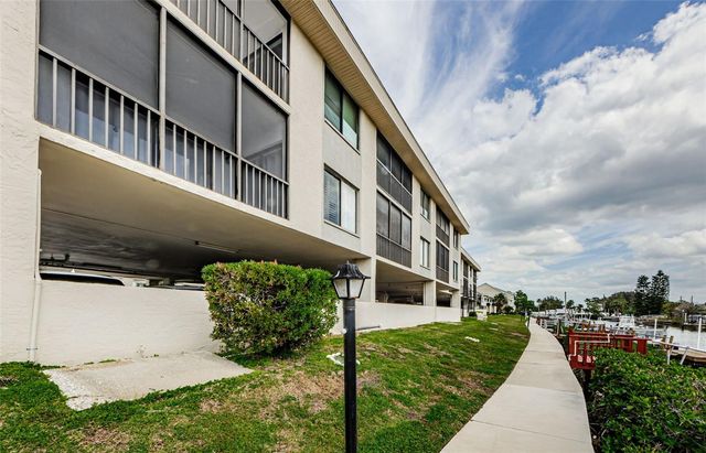 8210 AQUILA STREET 218, Port Richey, FL 34668